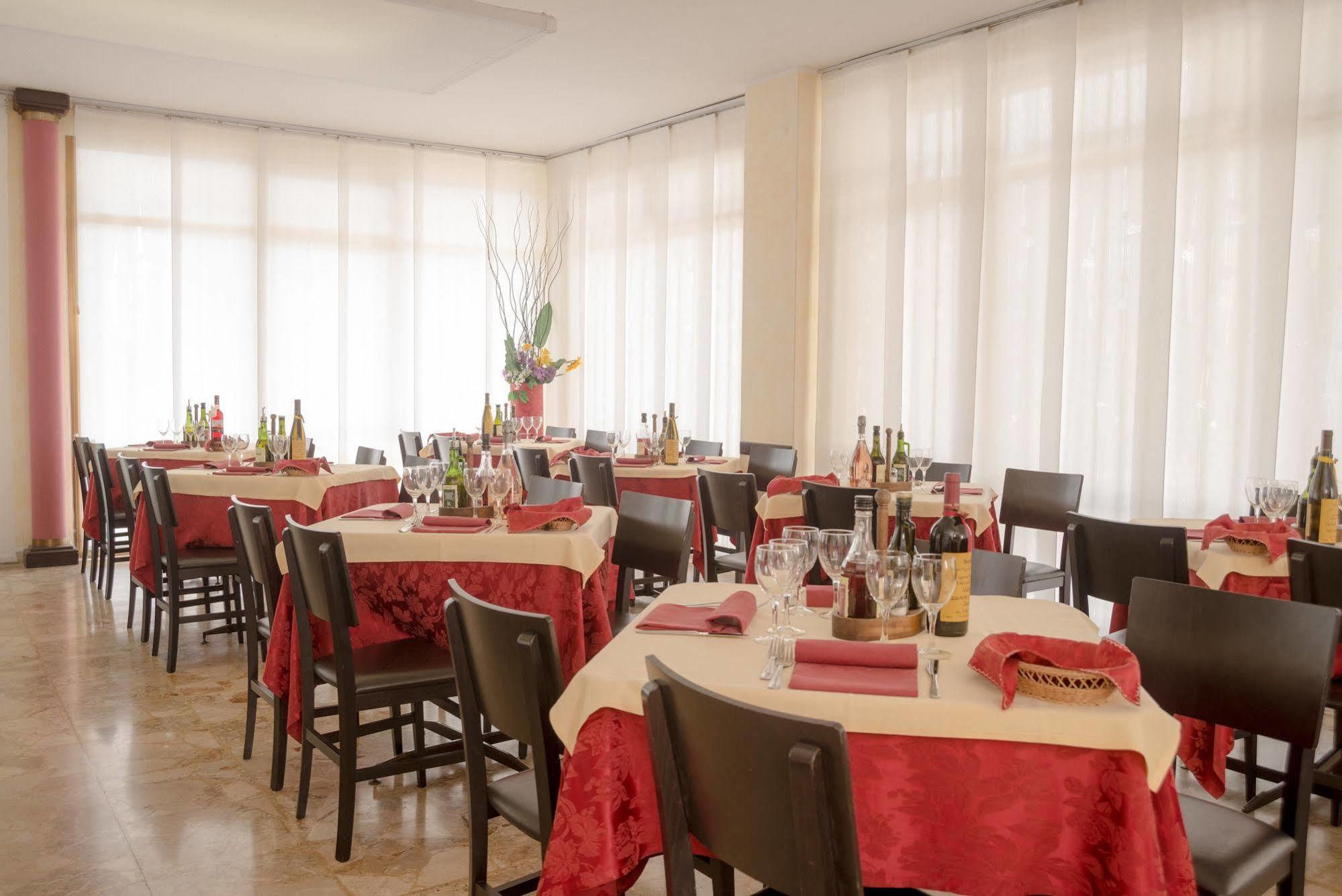 Hotel Azzorre Lido di Jesolo Exterior photo
